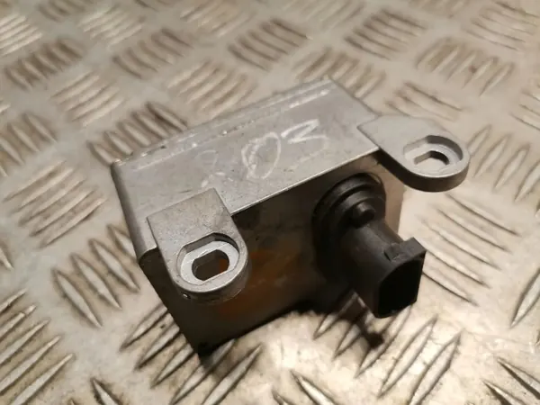Sensor velocidade Mercedes-Benz C W203 OEM 2095420018 image 3