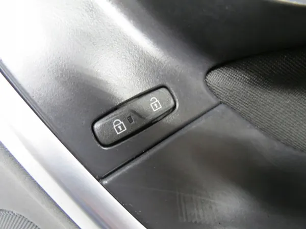 OEM 31366169 Etu-oikea sivukoriste Volvo V60/S60 image 5
