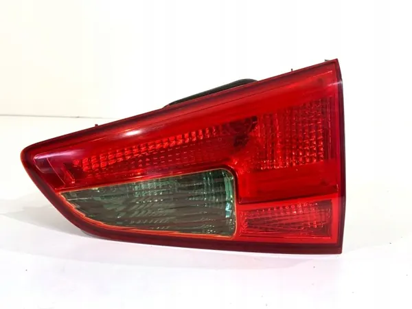 Baklykta höger inre KIA CEED 92404-A23 OEM image 2