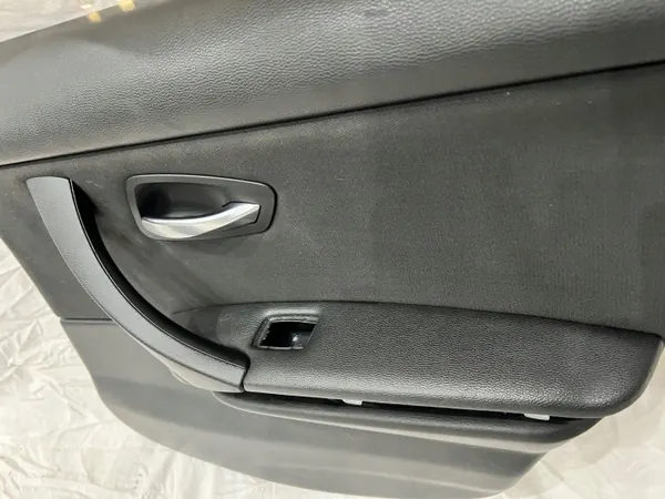 BMW E90 SEDAN Revestimento Porta Direita Traseira Tecido Preto OEM image 4