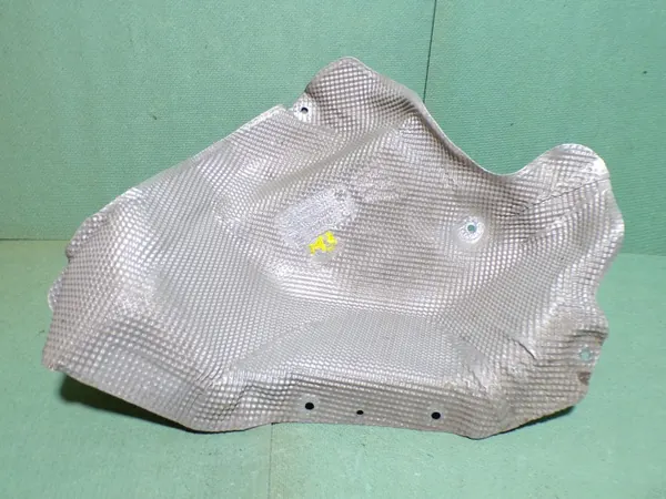 BMW OEM 8070514 Oikea Lämpösuoja M3 G80/G81:lle image 2