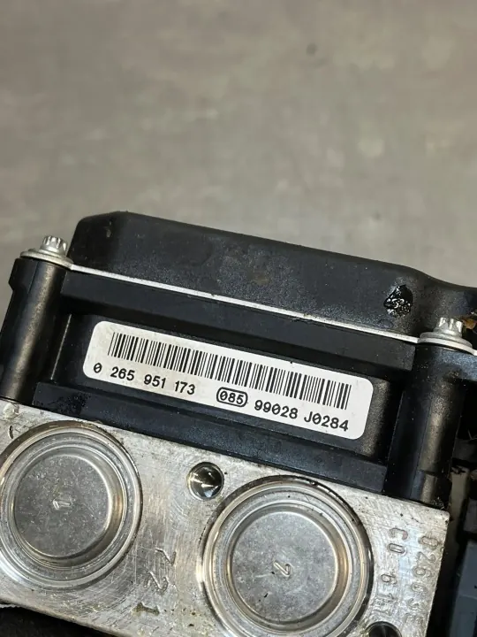 Pompe ABS Contrôleur OEM 8K0614517CP pour Audi A4 B8 image 3
