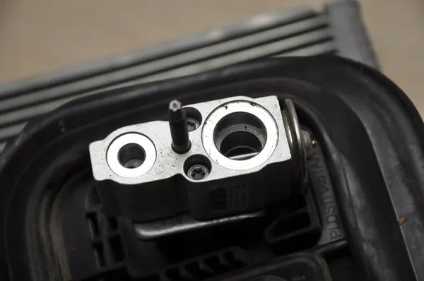 Mercedes-Benz EQA 2021 Condensator A2478307800 image 3