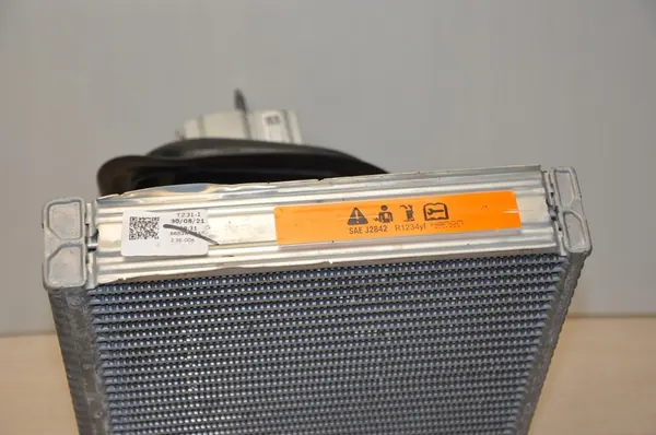 Mercedes-Benz EQA 2021 Condensator A2478307800 image 6