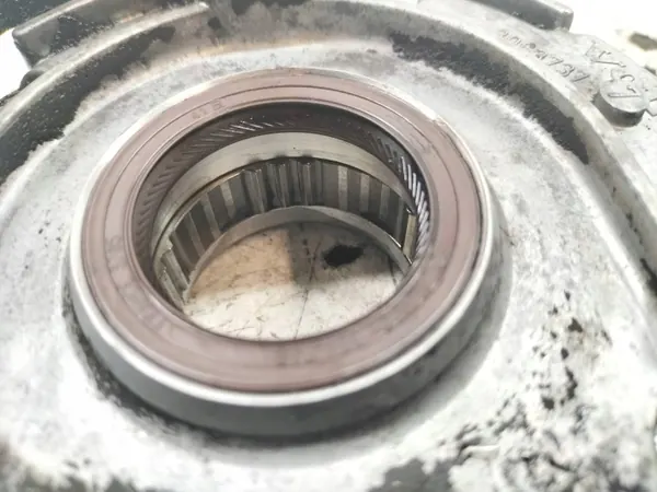 Oliepomp OEM 3063737 voor Volvo S60 2.4 D image 4
