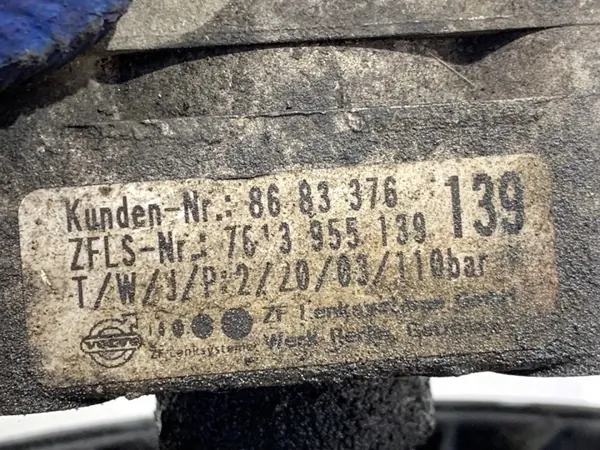 OEM 8683376 ohjauspumppu Volvo S60 I 2.4:lle image 4