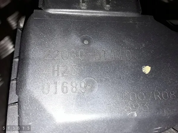 Drosselklappe Toyota Prius 2012 1800 Hybrid OEM 220300T110 image 8