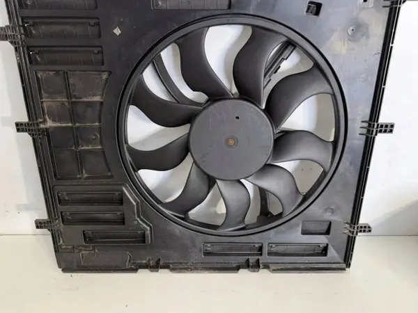Radiatorventilator OEM 2N0121207J voor VW Crafter II image 3