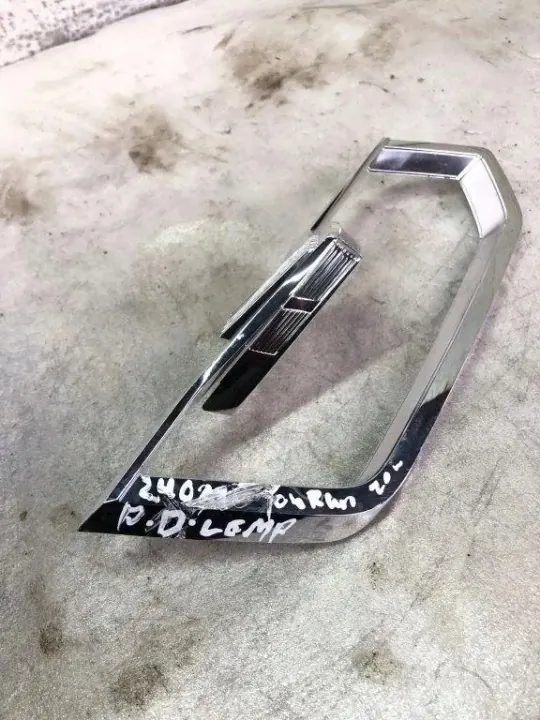 Cache phare droit VW TOURAN (5T1) OEM 1417000558 image 2