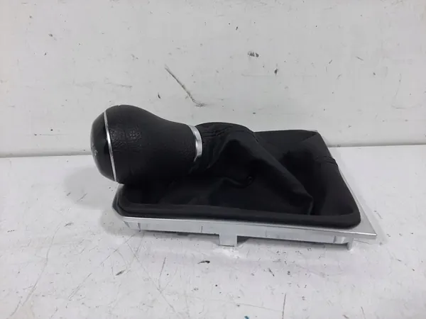 VW PASSAT B8 2.0TDI Gear Shift Boot 3G1711113 image 2