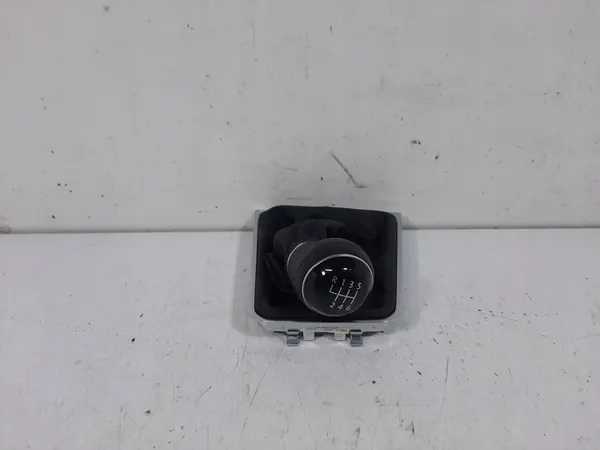 VW PASSAT B8 2.0TDI Gear Shift Boot 3G1711113 image 5
