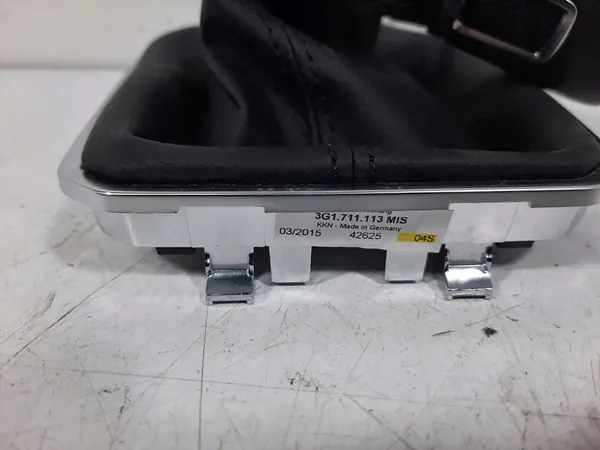 VW PASSAT B8 2.0TDI Gear Shift Boot 3G1711113 image 7