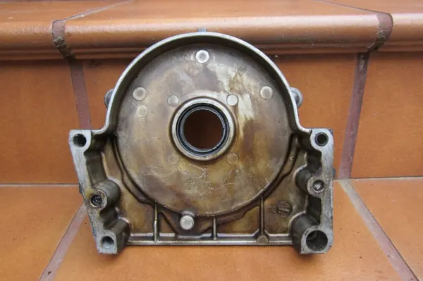 OEM 1030160306 Cubierta de Distribución Mercedes W124 M103 image 3