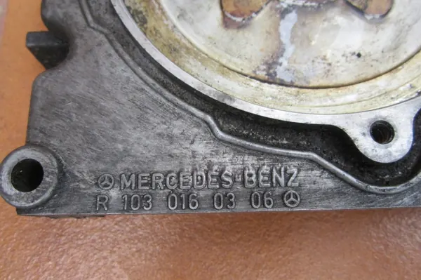 OEM 1030160306 Cubierta de Distribución Mercedes W124 M103 image 4