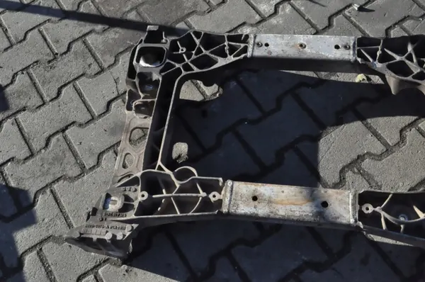 OEM 422160 Aston Martin Vantage 4.7 Jousitusvivut image 8