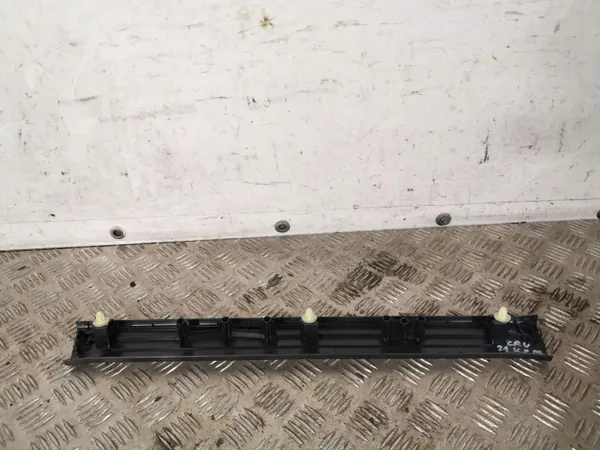 Honda CR-V dörrtröskelskydd OEM FBZ12097 image 3