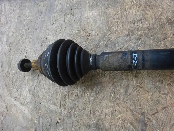 AUDI A3 8P GOLF V EOS 2.0 TDI Höger Främre Halvaxel image 2