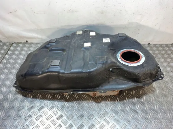 Réservoir Mazda CX-5 OEM KD4542100E - Occasion image 4