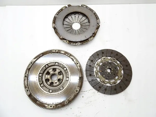 Volante bimassa completo 1.4 TSI VW Polo V 6R OEM image 3