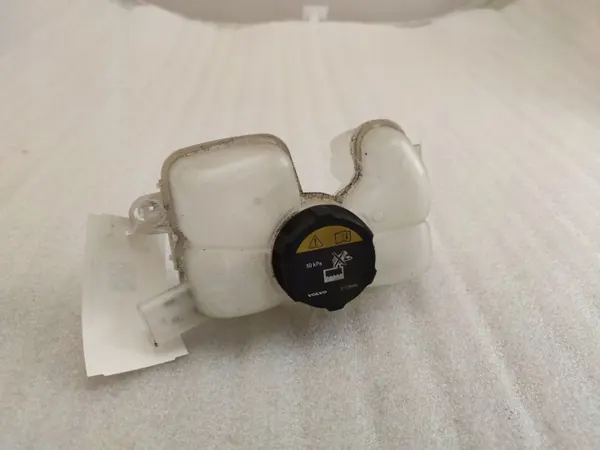 Kühlmittelbehälter Volvo XC90 2016 OEM 31338410 image 2