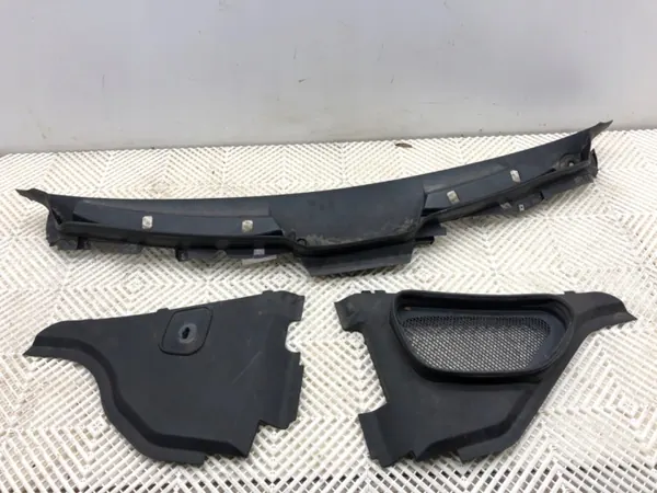 Protection pare-brise avant OEM A166830028 Mercedes W166 image 2