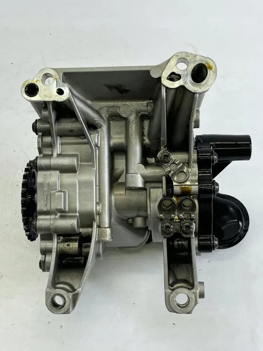 Gebrauchte BMW Ölpumpe OEM 7624135 für 4er Reihe image 8