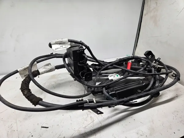 Base da bateria dianteira Jaguar XK/XKR OEM 6W8314300 image 2