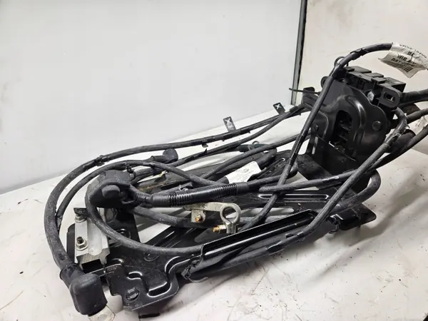 Base da bateria dianteira Jaguar XK/XKR OEM 6W8314300 image 6