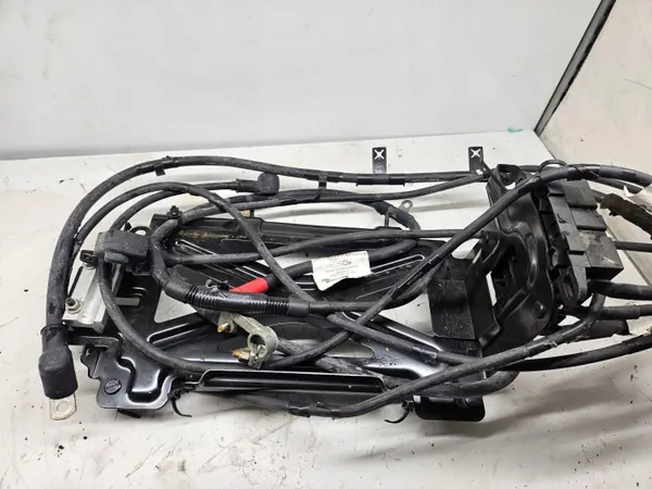 Base da bateria dianteira Jaguar XK/XKR OEM 6W8314300 image 7