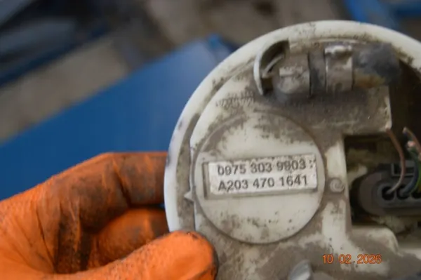 Sensor Bomba Combustible Mercedes OEM A2034701641 image 7