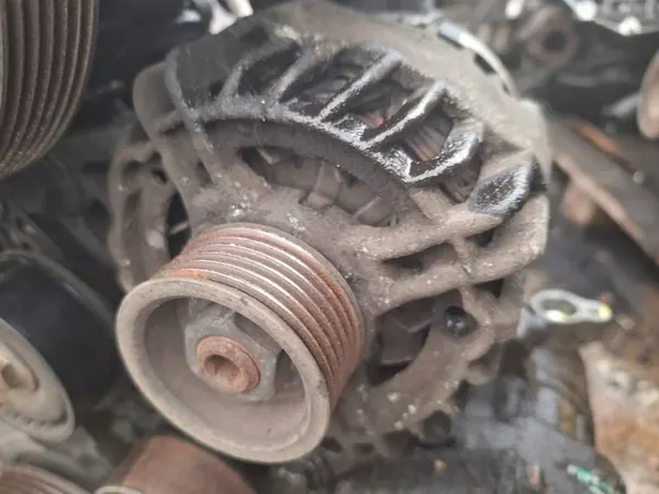 Peugeot 206 Generaattori 2003 1.4L 9641398680 image 2