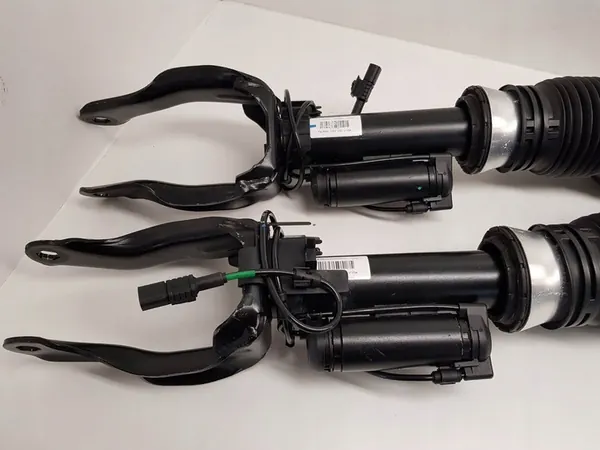 Amortizzatore Airmatic MERCEDES W166 image 2