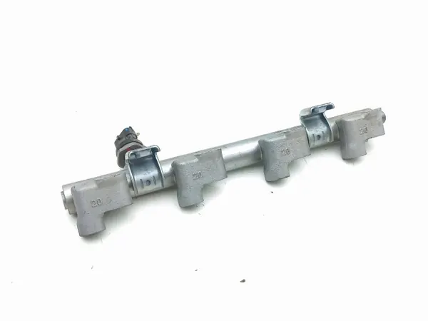 Suzuki Vitara Brandstofdruksensor OEM 0261545189 image 2