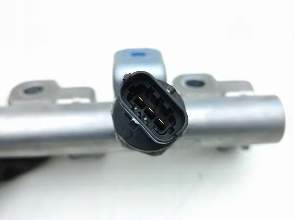 Suzuki Vitara Brandstofdruksensor OEM 0261545189 image 10