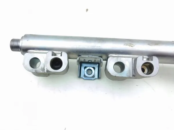 Suzuki Vitara Brandstofdruksensor OEM 0261545189 image 6