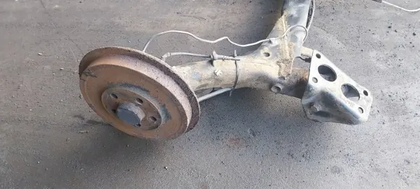 Taka-akselipalkki ABS-rumpuilla OEM Skoda Octavia I image 4