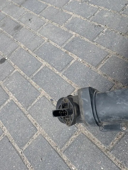 VW Amarok 3.0 TDI Ilmansuodattimen Kotelo 256227 image 3