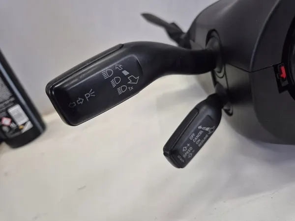 Audi A3 8P Cruise Control Module 8P0953549K image 2