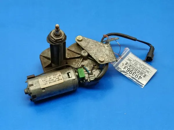 Opel Astra F achterruitenwissermotor OEM 90341911 image 2