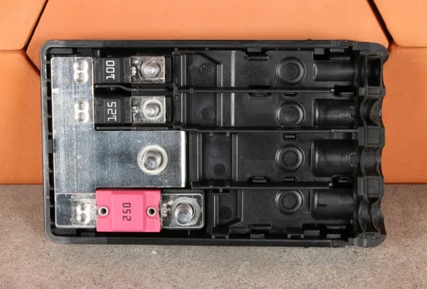 OEM 9321024 Stroomverdeler 850W B+ image 2