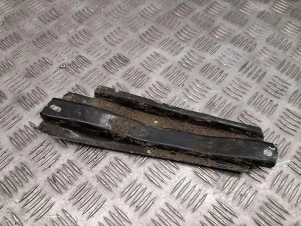 Kühlerbefestigungspanel links vorne OEM 80A865527 image 2