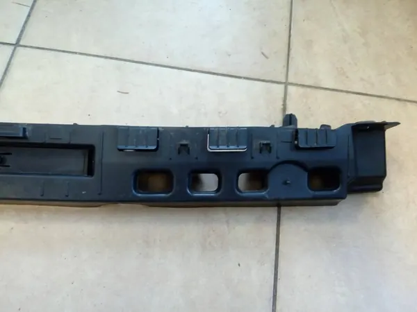 Suporte de para-choque Renault Captur traseiro OEM image 5
