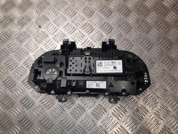 Salpicadero OEM 654920790G para Škoda Fabia PJ 2025 image 4