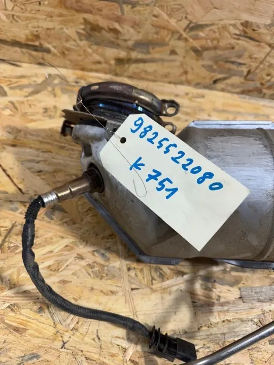 OEM 9825522080 Gebrauchter Peugeot Katalysator image 3