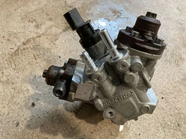 Einspritzsystem-Satz BMW 8571555 für 5er G30 image 6