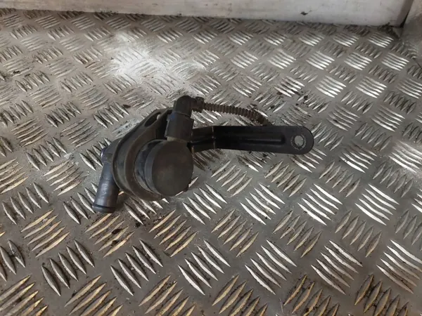 Pompe de circulation d'eau avant OEM 1J0973702 image 4