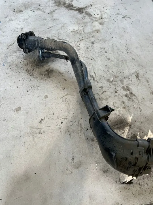 Pescoço de Abastecimento I30 III OEM - Hyundai OE Usado image 5