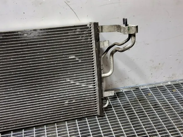 Kia OE HC200NXJBC AC-kondensor - Begagnad image 4