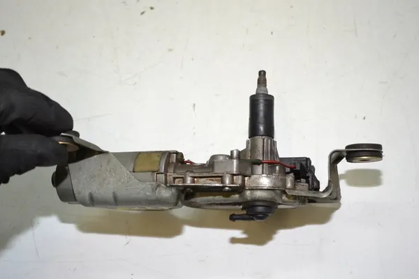 BMW E46 Compact Heckwischermotor Mechanismus 8254536 image 2