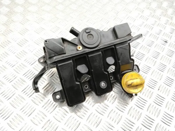 Couvercle de soupape Nissan Qashqai OEM 118305906R image 2